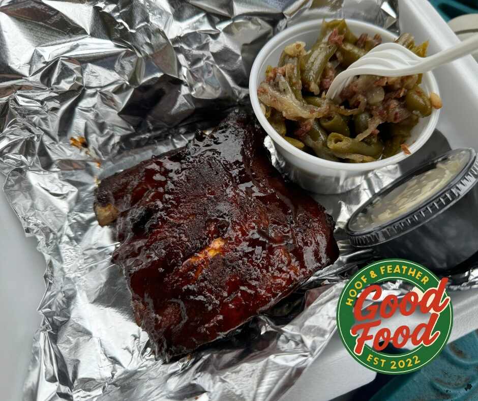 Ribs and green beans on tinfoil